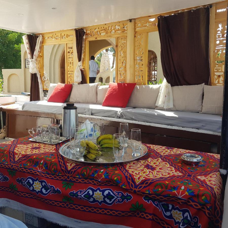Nile Sunrise Felucca Boat Private Rental Luxor Bagian luar foto